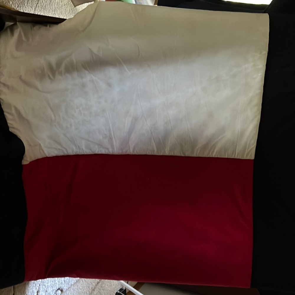 Tommy Hilfiger Queen comforter